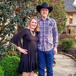 Meet your Posher, Elissa